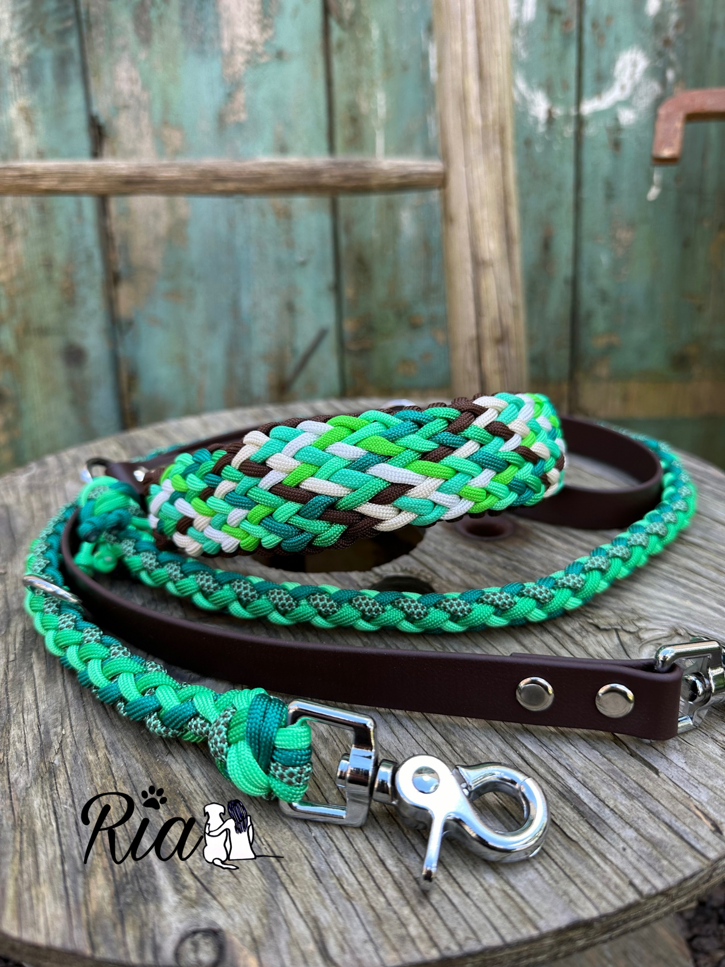 Paracord Halsband Ria